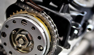 Why Does the Timing Chain Rattle in Minis?