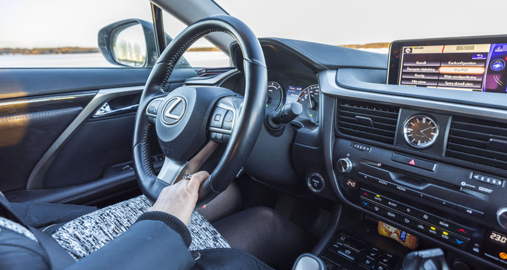 Are Clunking Noises A Sign Of Suspension Trouble In Lexus Vehicles?